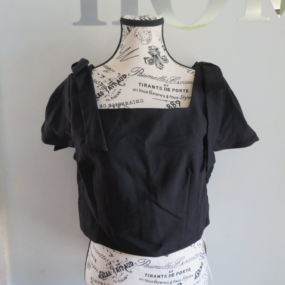 MOTF Bowknot blouse short sleeves black size L Brand New w/ tag